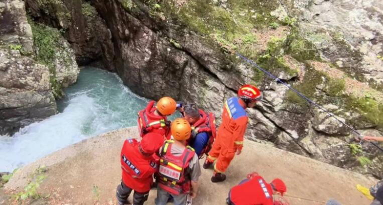 两名落水驴友已溺亡 野外徒步安全再次敲响警钟