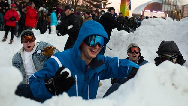 西雅图近6000人打雪仗刷新吉尼斯纪录