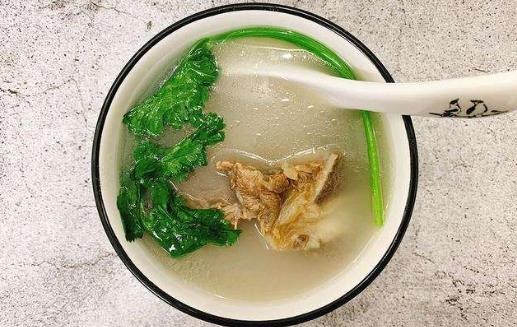 减肥控制饮食 9种超低卡路里食物让你轻松吃着瘦