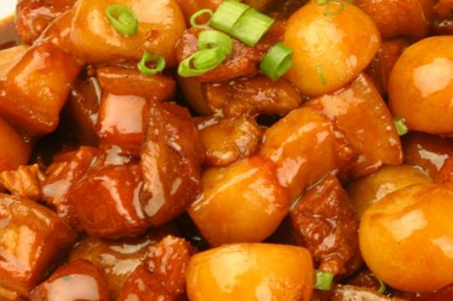 焖煮土豆吃腻了 不妨换换换做法软烂美味酸甜可口