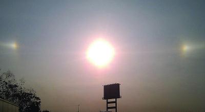 江苏上海天空3个太阳 南京晴天倒挂微笑彩虹