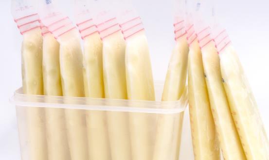 妈咪必知的储存母乳小技巧 如何处理没喝完的母乳