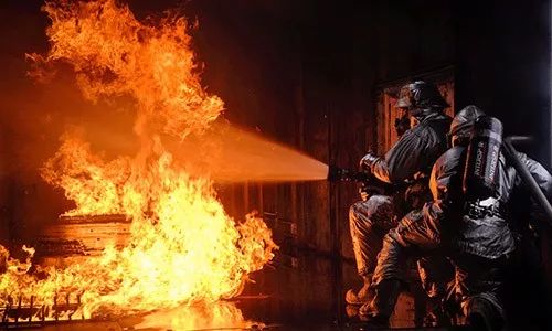 央视五大名嘴主持人皆因患癌离世 癌症和职业有关？哪些职业易患癌？