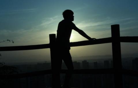 年轻人过早有性生活更容易阳痿！男人如何预防阳痿