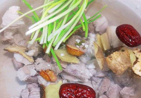 女人要懂得养颜 推荐5个养颜汤食谱