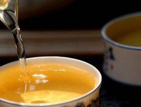 男人喝茶竟然有这4个好处 喝茶是男人经常做的事情