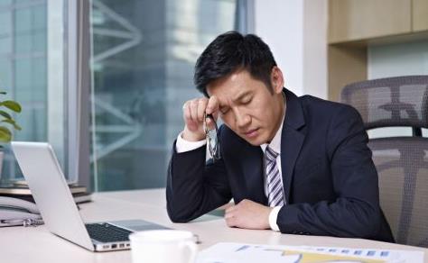 一般工作狂的八个特征 办公室男性容易得哪些疾病