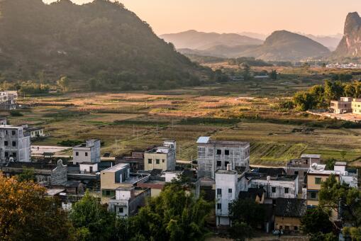 2021年村干部标准年龄是多少？几月份换届选举（附各地换届具体时间）