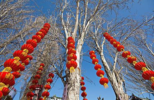 去年的灯笼今年春节还能挂不？过年挂灯笼什么时候挂最好