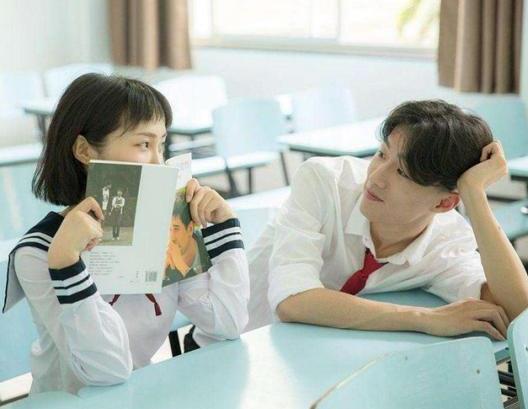 高中生早恋家长要戳穿吗？孩子早恋该怎么办