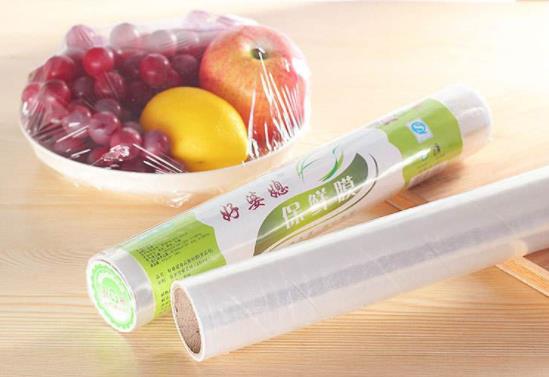 保鲜膜能放进微波炉里加热吗？微波炉加热保鲜膜有毒吗