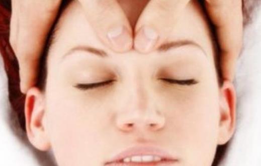 眼睛肿的原因有哪些？眼睛肿怎么消肿？