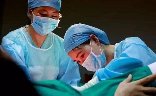 生孩子国家奖励2万元的政策没有工作能得吗？2021生孩子可以领钱是真的吗？