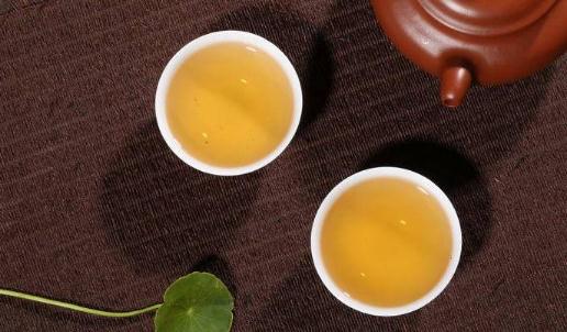 大红袍茶汤是红色吗？大红袍用什么茶具泡？