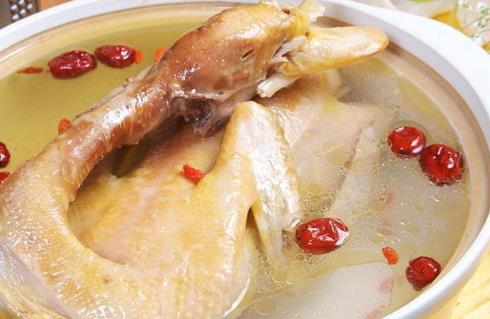 做老鸭汤怎么去除腥味？做老鸭汤是公鸭好还是母鸭好？