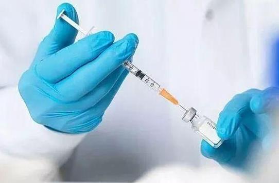 打完新冠疫苗需要忌口吗？不打新冠疫苗影响出行吗？