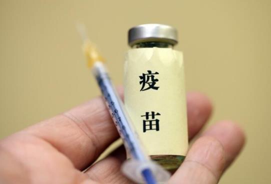 打新冠疫苗恶心怎么回事？打了新冠疫苗发现怀孕了孩子能要吗？