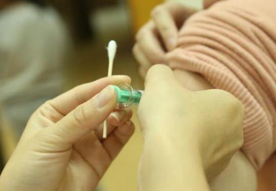 打了新冠疫苗在手机上能查到吗？打新冠疫苗体重会增加吗？