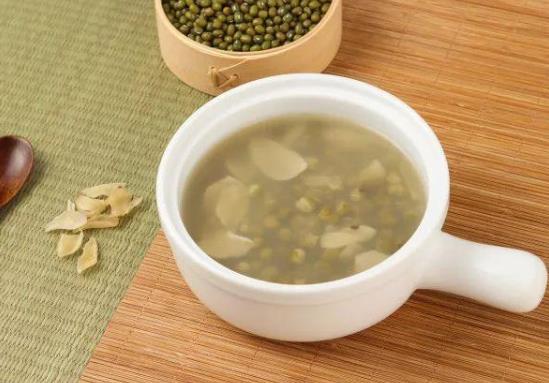 哪些人不能喝绿豆汤？绿豆汤的绿豆要泡多久才能煮？
