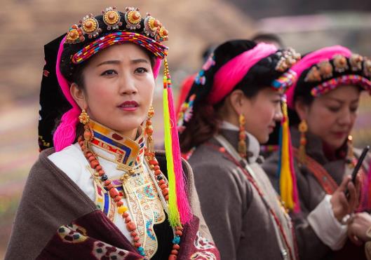 一妻多夫制对女人有好处吗？一妻多夫制能改善人口问题吗？
