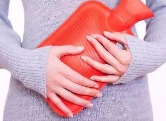 假怀孕试纸会出现两道杠吗？假怀孕是什么症状？