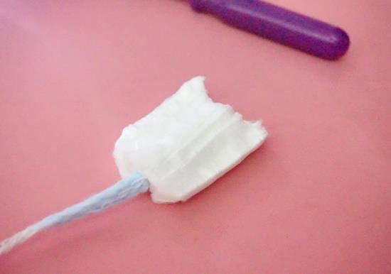 卫生棉条上厕所要拿出来吗？用卫生棉条要注意什么
