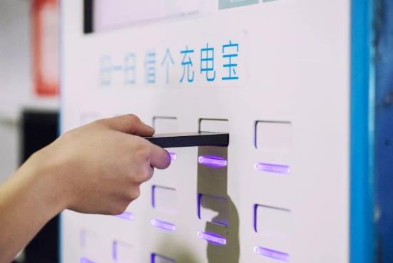 如何检查充电宝有没有木马？充电宝鼓包了还可以给手机充电吗？