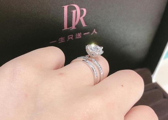dr钻戒能换尺寸吗？怎么买第二枚dr钻戒？