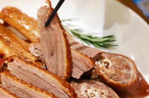 孕妇可以吃鹅肉吗？鹅肉不能和什么一起吃？