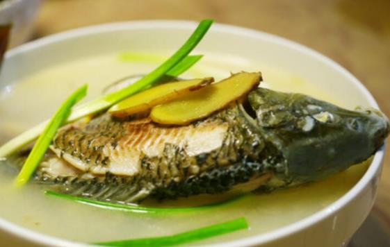 孕妇可以吃鲤鱼吗？鲤鱼适合哪些人吃？