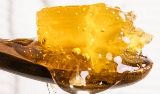 蜂蜜一天喝几次最好哪个时间喝 蜂蜜要放冰箱还是常温