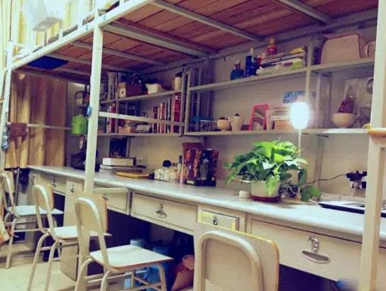 大学宿舍是怎么分配的？大学宿舍是住到毕业吗？