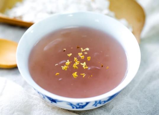 藕粉冲出来是白色的很粘稠能喝吗？隔夜藕粉能吃吗