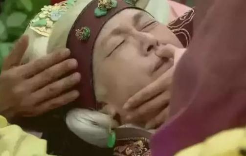 平时可以掐人中吗 按人中有什么作用