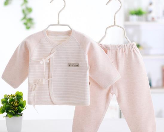 挂烫机把衣服烫黄了怎么办？衣服上为什么有黄点点？