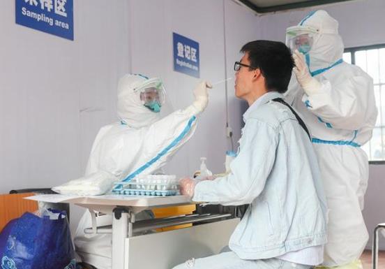 核酸检测只做一个鼻孔不行吗？核酸检测是两个鼻孔都要做吗