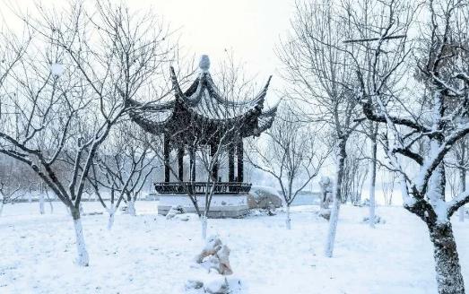 下雪怎么开车？下雪天怎么保养汽车？