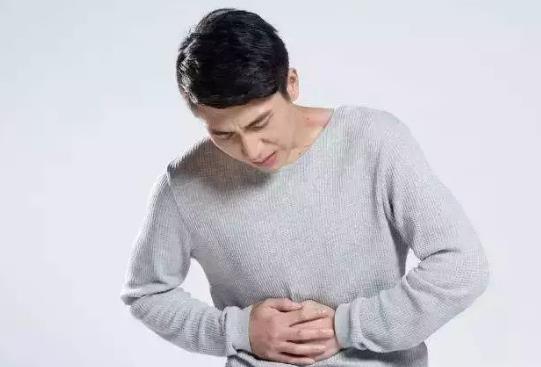 胃不疼就是反酸水想吐怎么缓解？胃反酸呕吐出血是怎么回事
