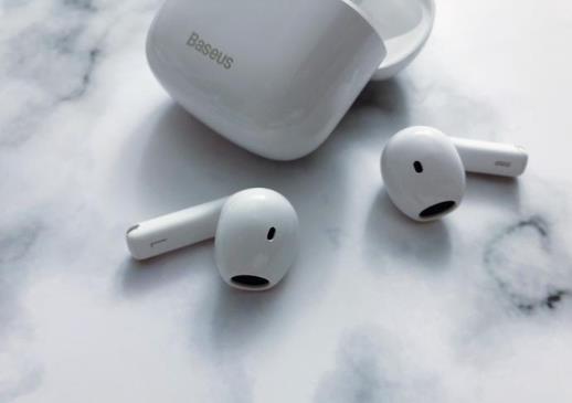 airpodspro整套丢失别人还能用吗？airpodspro放着不用没电了正常吗