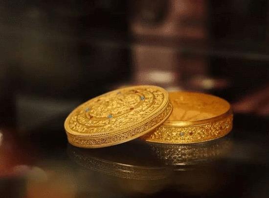 一口价的黄金回收是按标价还是按克？金镯子为什么没有钢印？
