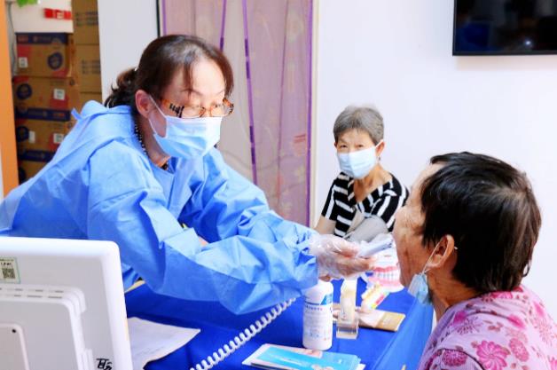 关爱口腔健康 公益义诊活动——武汉德韩口腔一直在行动！
