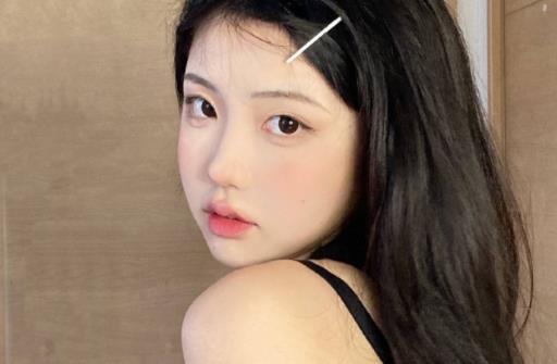 身份证戴美瞳会反光吗 拍身份证可以烫头发吗