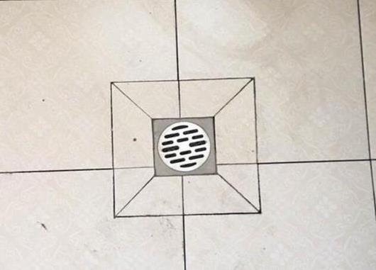 地漏芯掉到管道里了怎么办？地漏臭味怎样快速去除