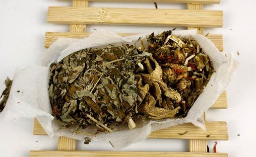 艾叶水洗澡可以加生水吗 艾叶洗脸能祛斑或者淡斑吗