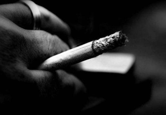 体检之前抽烟会影响转氨酶吗？长期抽烟有必要每年查肺功能吗