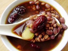 脾虚吃完涮火锅后吃薏米养胃