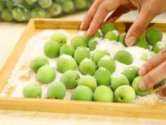 青梅一天吃多少适合？胃不好的人可以吃青梅吗？