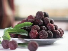 泡杨梅酒需要去核吗？泡杨梅酒瓶子上面要留多少空间？