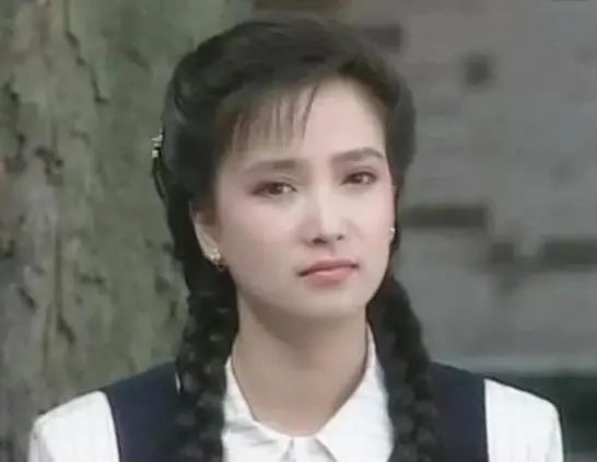 许亚军个人资料简介(许亚军56岁结过4次婚)