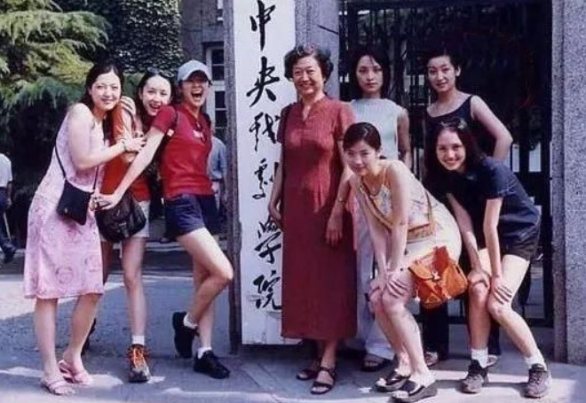 梅婷个人资料简介及老公(梅婷离过多少次婚)